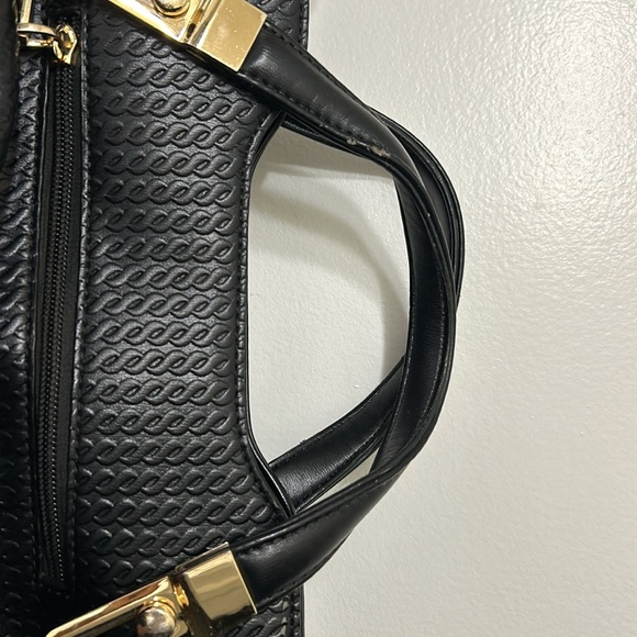 M X JaoLan | Black Purse textured surface - Picture 10 of 10
